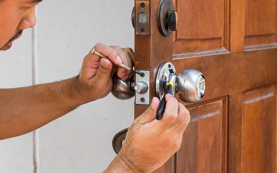 un serrurier d'urgence Paris 3